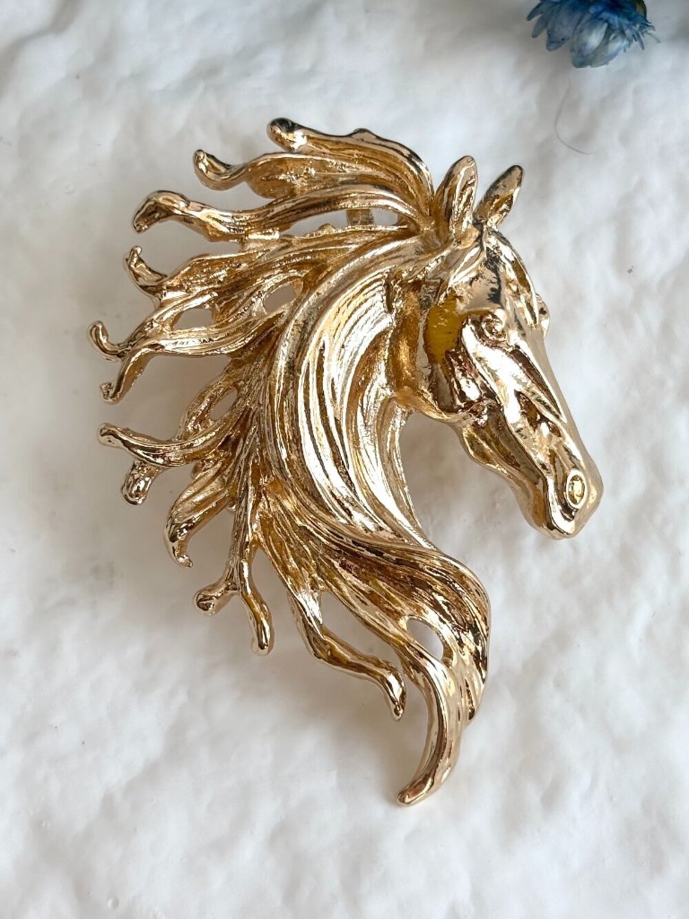 Horse Head & Mane Gold Toned Magestic Large Vintage Inspired Brooch Pin